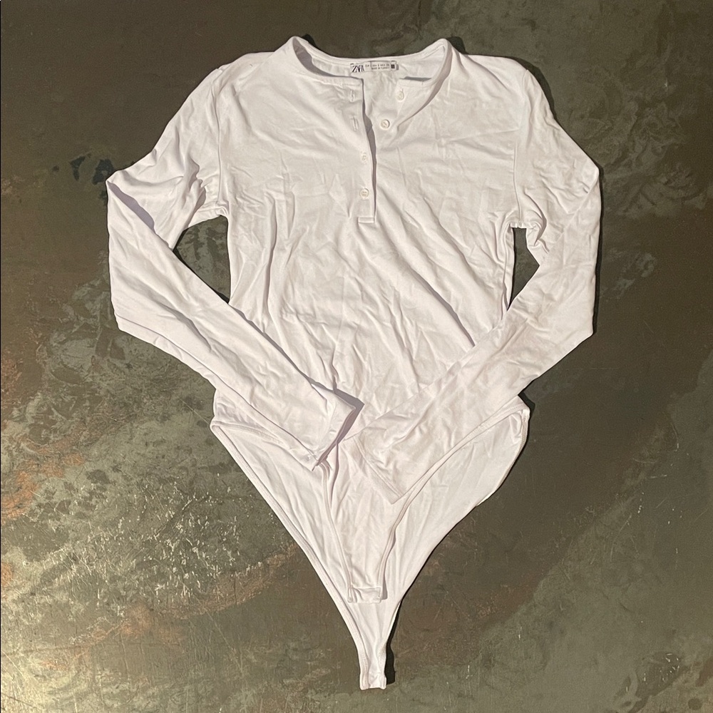 Zara White Long Sleeve Button up Bodysuit